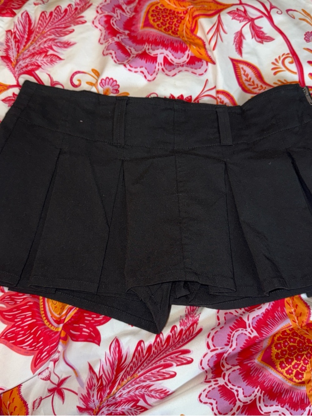 Fashion Nova Black Pleated Mini Skort